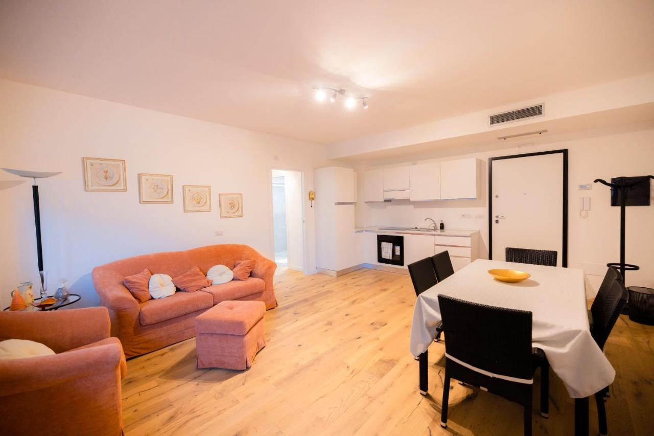 Appartement Nuovissimo Bilocale In Zona Navigli/romolo *